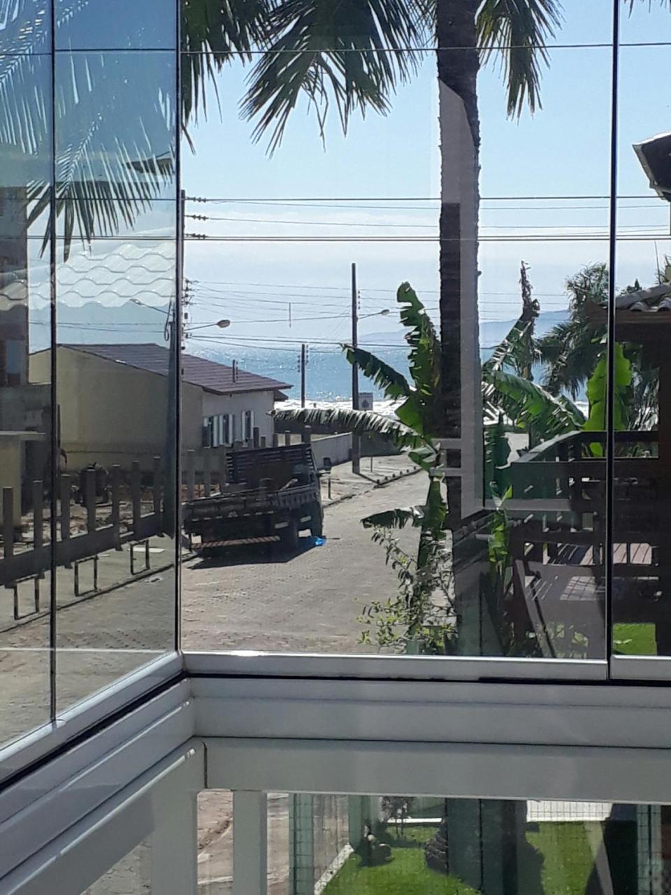 Apto Em Palmas - A 80 Metros Do Mar Governador Celso Ramos Exterior photo